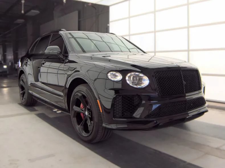 Used 2023 Bentley Bentayga AWD/4WD image 5