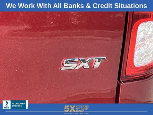 Used 2020 Dodge Grand Caravan SXT image 23