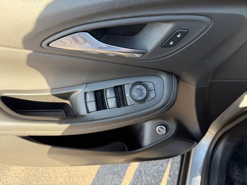 Used 2023 Buick Encore GX Select FWD image 14