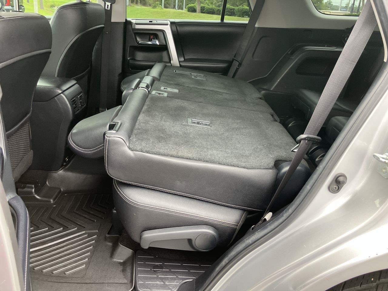 Used 2018 Toyota 4Runner SR5 Premium RWD image 25
