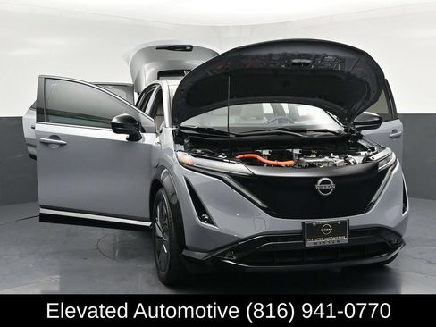 Used 2024 Nissan Ariya AWD image 39