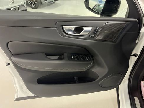 Certified 2024 Volvo XC60 B5 Ultimate w/ Protection Package Premier AWD/4WD image 10