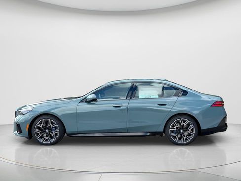 New 2027 BMW i5 eDrive40 w/ M Sport Package RWD image 8