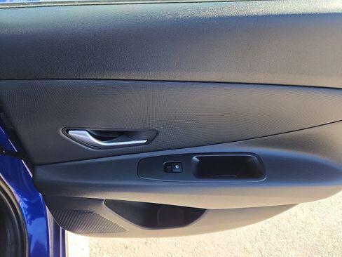 Used 2024 Hyundai Elantra Limited FWD image 32