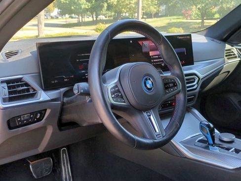 Certified 2023 BMW i4 M50 w/ Premium Package image 10