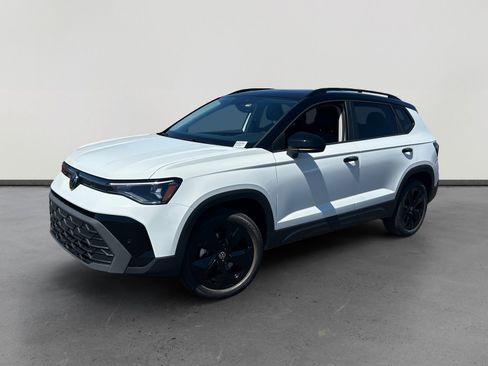 New 2026 Volkswagen Taos SE FWD image 1