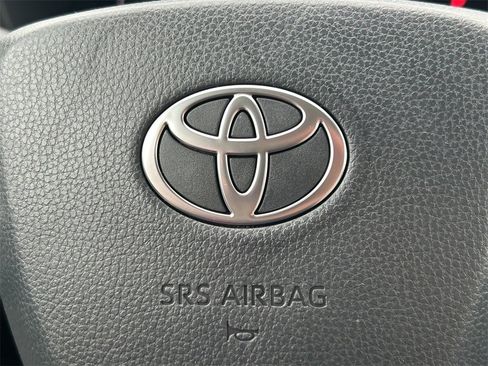 Used 2026 Toyota Grand Highlander XLE image 41