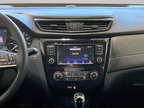 Used 2020 Nissan Rogue S AWD/4WD image 9