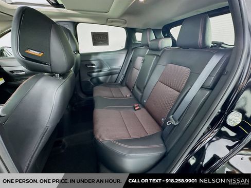 New 2026 Nissan Kicks SR w/ SR Premium Package FWD image 24