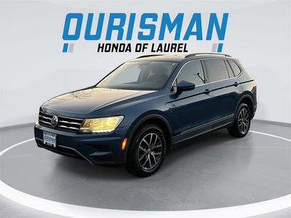 Used 2020 Volkswagen Tiguan SE w/ Panoramic Sunroof Package