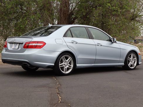 Used 2013 Mercedes-Benz E 350 4MATIC image 5