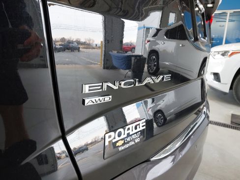 Used 2024 Buick Enclave Essence w/ Experience Buick Package image 32