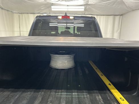 Used 2019 RAM 1500 Laramie AWD/4WD image 22