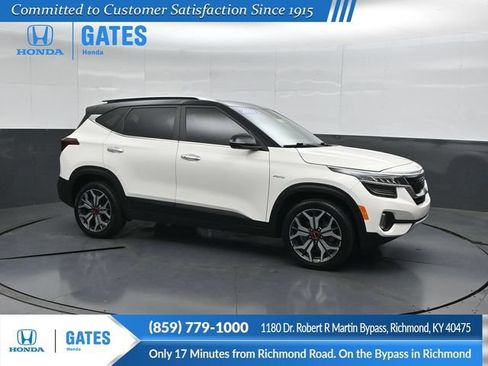 Used 2023 Kia Seltos SX AWD/4WD image 1