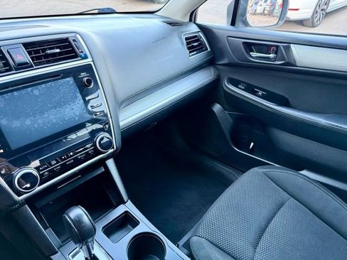 Used 2018 Subaru Outback 2.5i Premium AWD/4WD image 40
