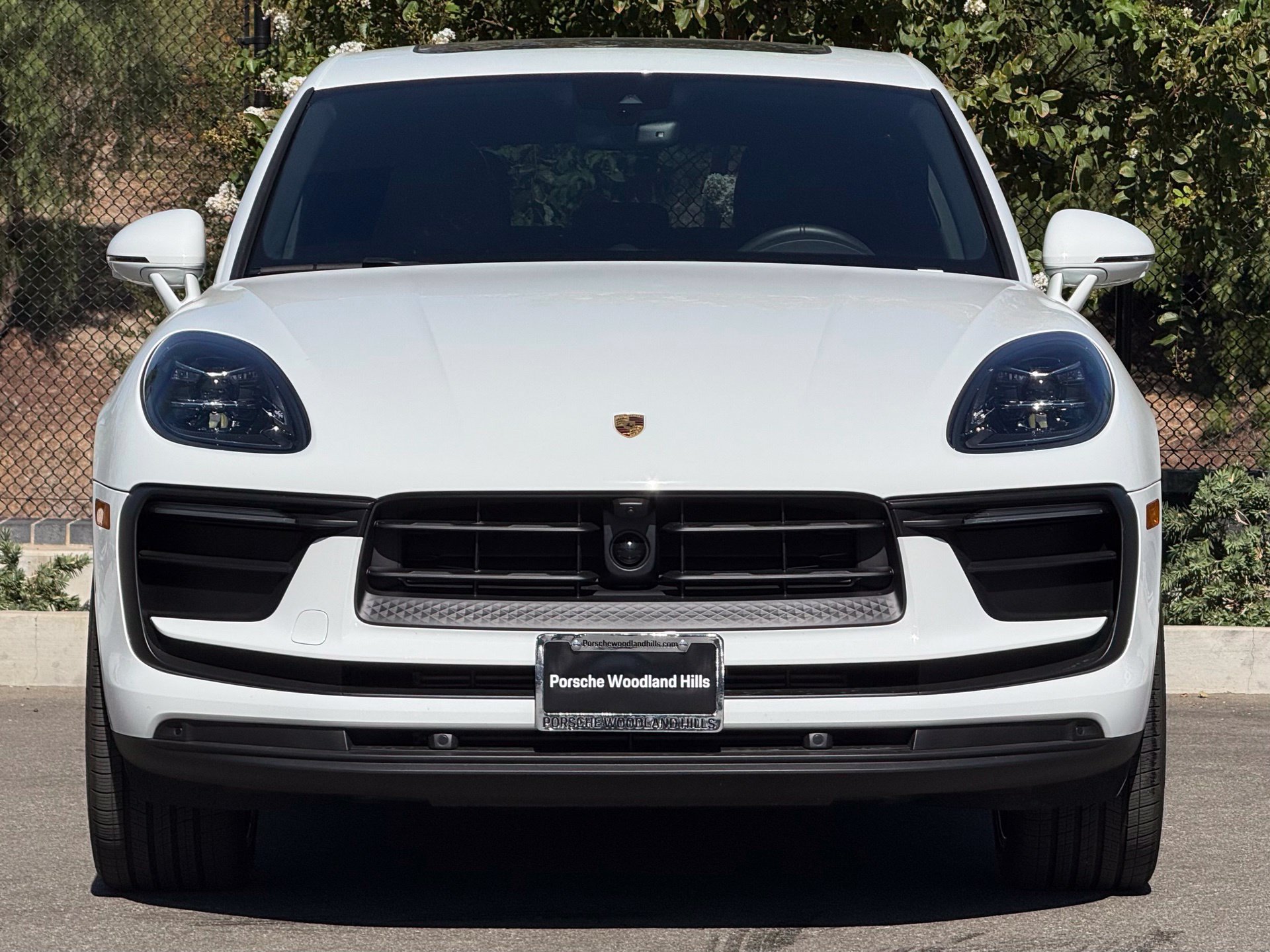Used 2026 Porsche Macan AWD/4WD image 10