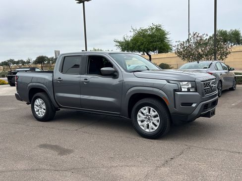 Used 2022 Nissan Frontier 2WD Crew Cab image 7