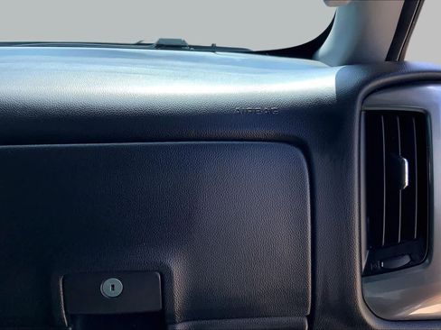 Used 2018 Chevrolet Silverado 1500 LT w/ Texas Edition AWD/4WD image 19