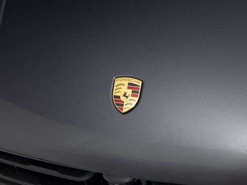 New 2026 Porsche Macan image 36