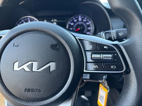 Used 2023 Kia Forte LXS image 30