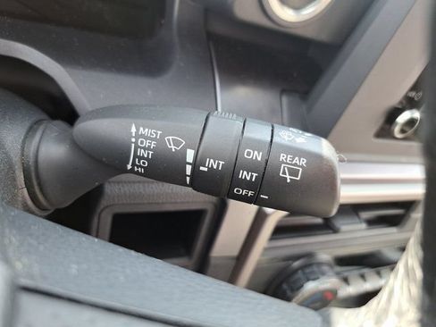 Used 2025 Toyota 4Runner SR5 AWD/4WD image 24
