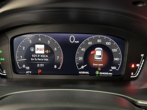 Used 2024 Honda Civic Touring image 25