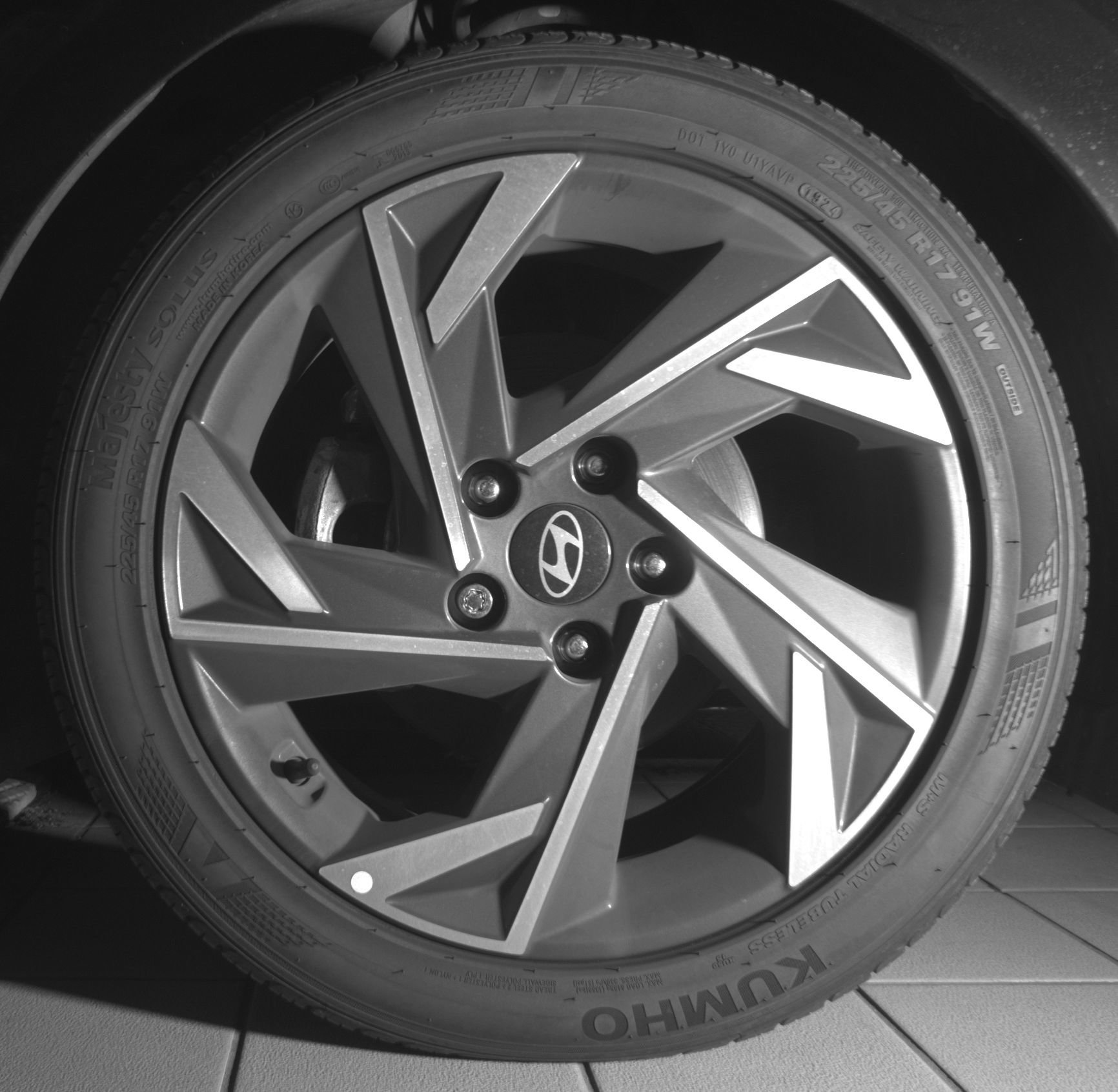 Used 2024 Hyundai Elantra Limited FWD image 27