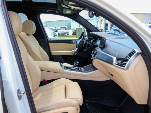Used 2022 BMW X5 xDrive45e w/ Executive Package AWD/4WD image 10