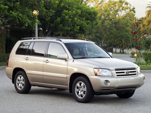 Used 2004 Toyota Highlander Limited image 1