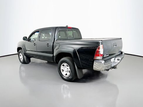 Used 2015 Toyota Tacoma PreRunner w/ SR5 Package RWD image 5