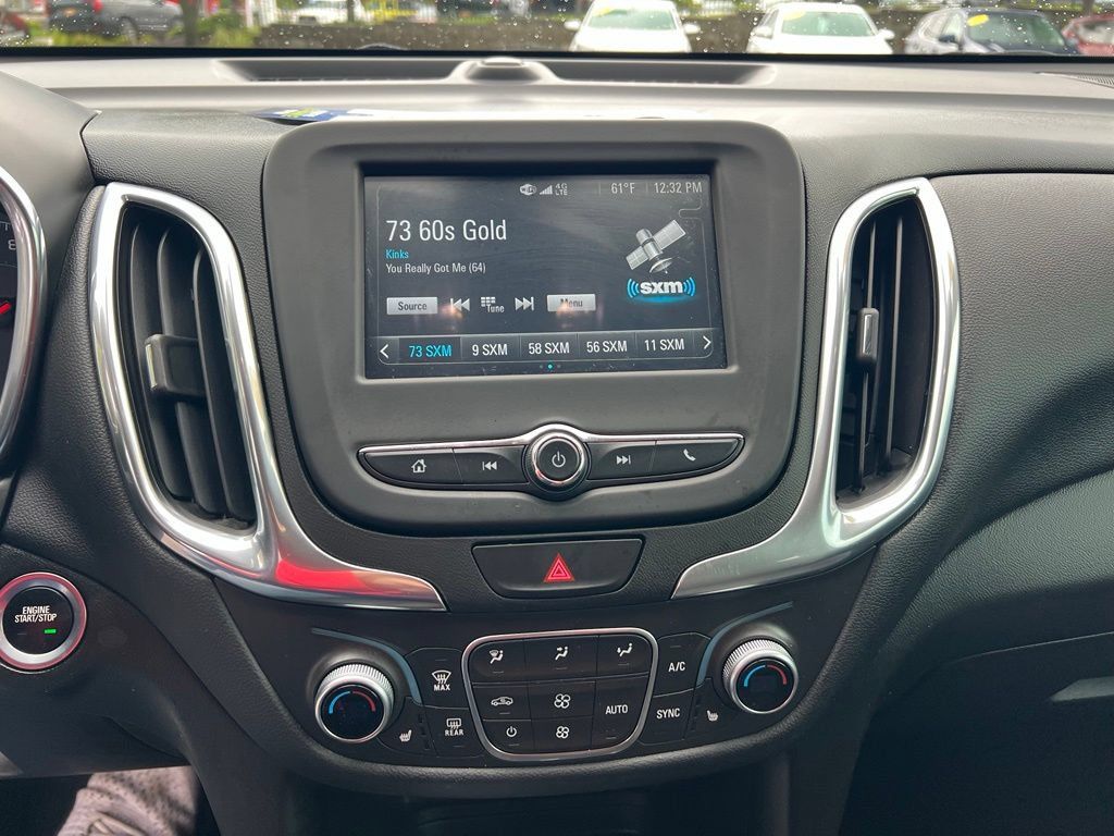 Used 2018 Chevrolet Equinox LT FWD image 35