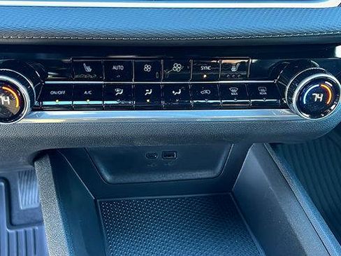 New 2026 Chevrolet Equinox LT w/ Convenience Package II image 21