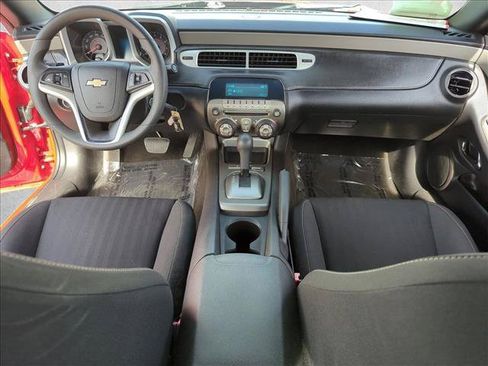 Used 2015 Chevrolet Camaro LS RWD image 16