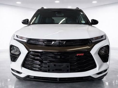 Used 2021 Chevrolet TrailBlazer RS w/ Convenience Package image 2