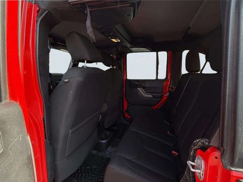 Used 2015 Jeep Wrangler Unlimited Sport w/ Quick Order Package 24S AWD/4WD image 19