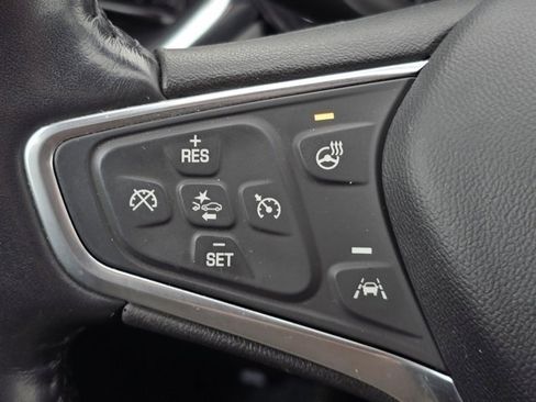 Used 2022 Chevrolet Equinox Premier image 18