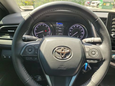 Certified 2022 Toyota Camry SE FWD image 8