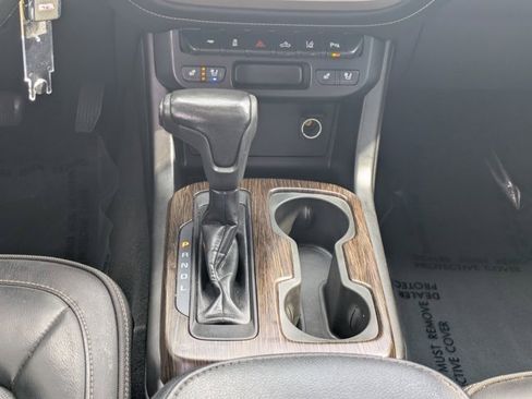 Used 2019 GMC Canyon Denali image 17