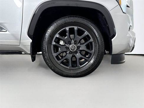 Used 2024 Toyota Sequoia Platinum AWD/4WD image 38