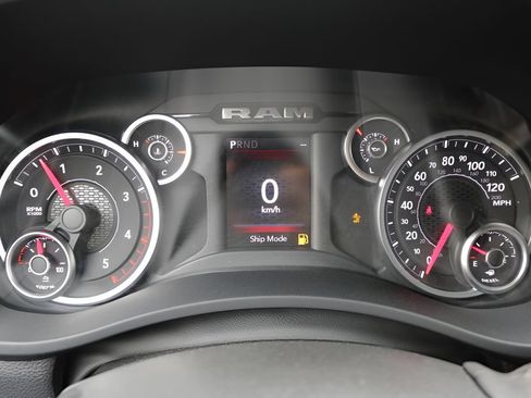 New 2026 RAM 2500 Warlock AWD/4WD image 24