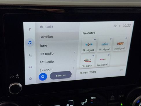 Certified 2023 Toyota Highlander LE image 7