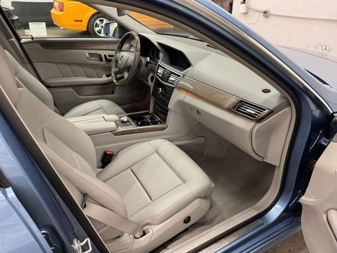 Used 2011 Mercedes-Benz E 350 Sedan image 16
