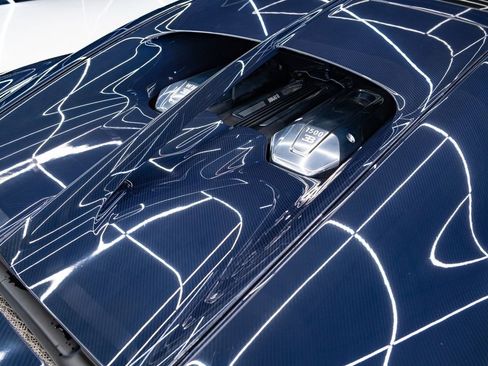Used 2020 Bugatti Chiron AWD/4WD image 18