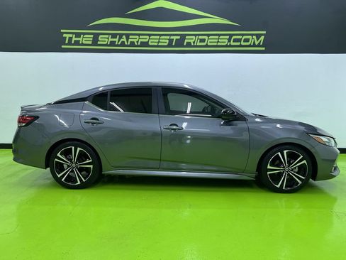 Used 2021 Nissan Sentra SR FWD image 11