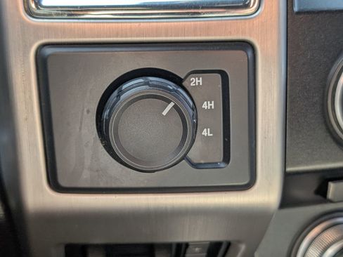 Used 2017 Ford F450 Platinum w/ Platinum Ultimate Package image 17