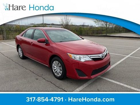Used 2013 Toyota Camry LE image 1
