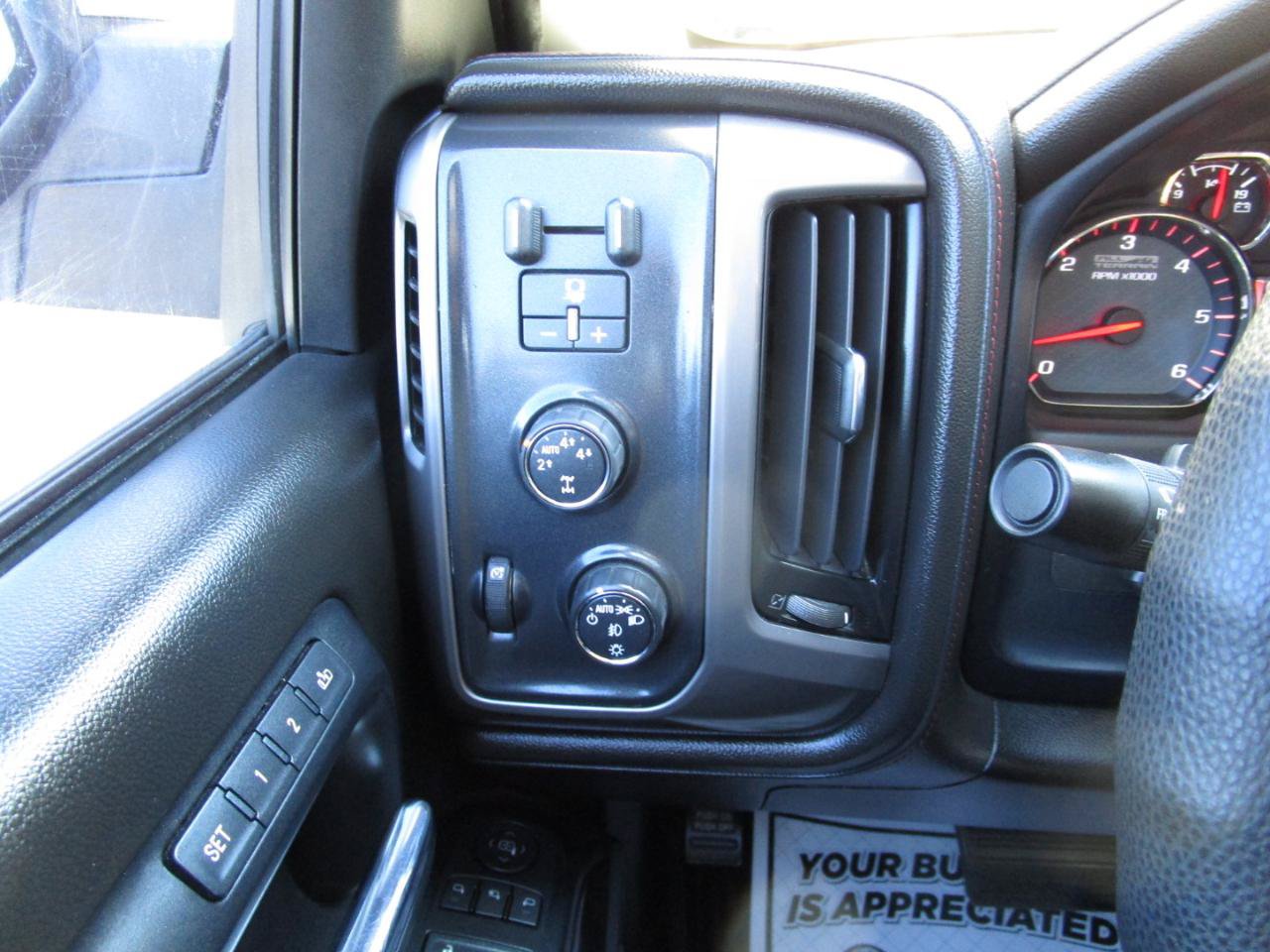 Used 2014 GMC Sierra 1500 SLT w/ All-Terrain Package AWD/4WD image 12