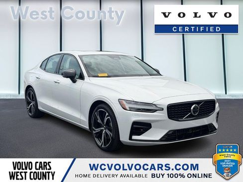 Certified 2025 Volvo S60 B5 Plus AWD/4WD image 1