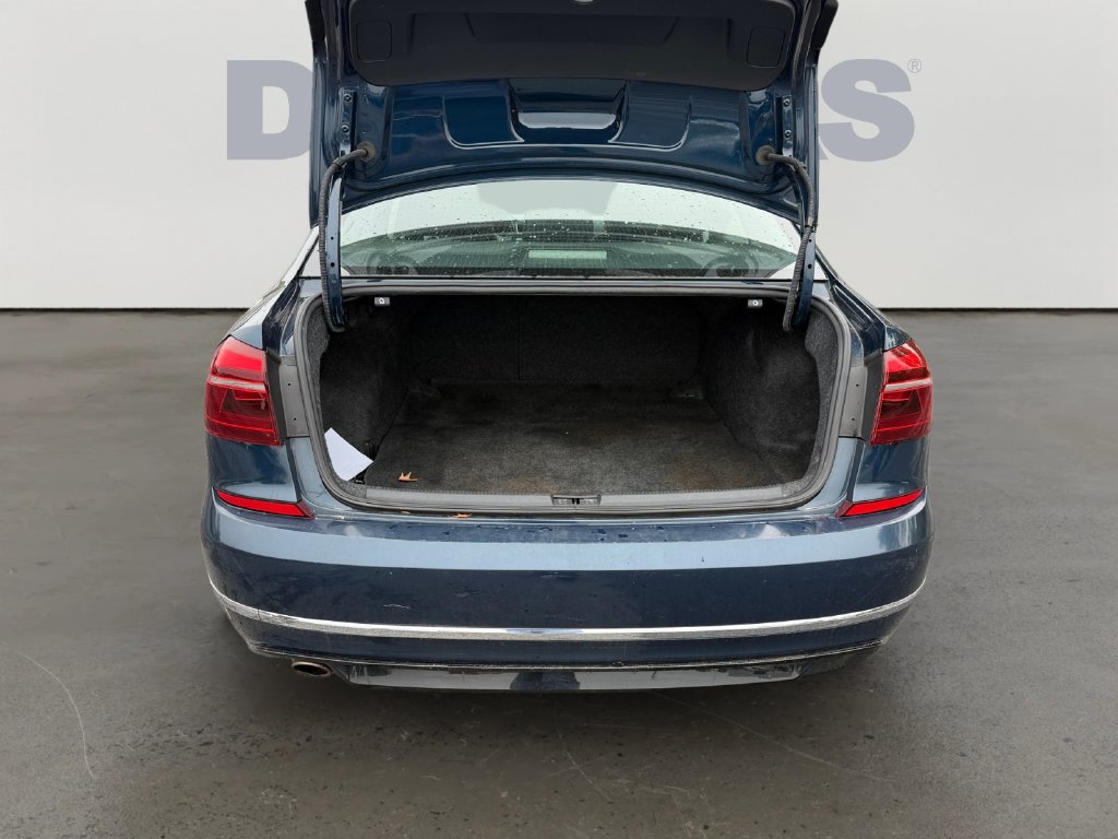 Used 2018 Volkswagen Passat 2.0T S FWD image 13