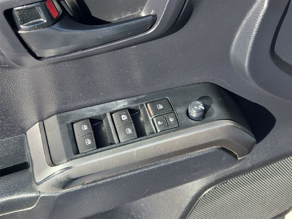 Used 2019 Toyota Tacoma SR5 RWD image 13